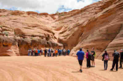 Entering Antelope Canyon with crowds of people